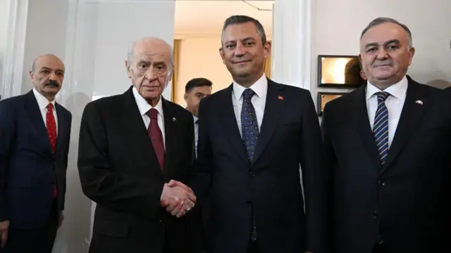 Bahçeli’den Özel’in yeni partisine destek: ‘Hazineden pay almalı’
