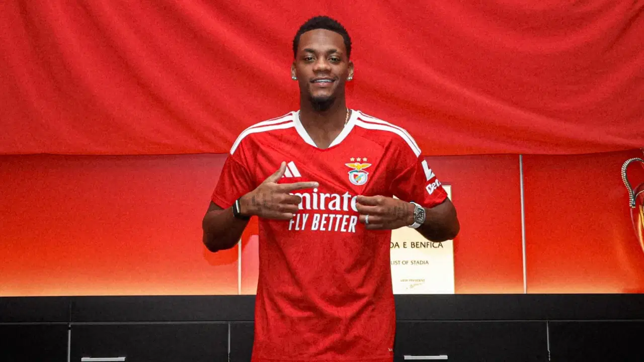 Benfica Jhon Duran transferini resmen açıkladı: Galatasaray ile anılıyordu