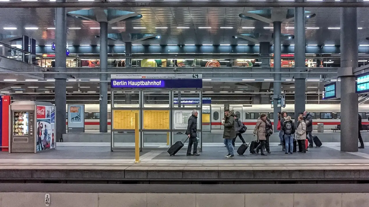 Almanya’da tren istasyonlarında alkol yasağı getiriliyor