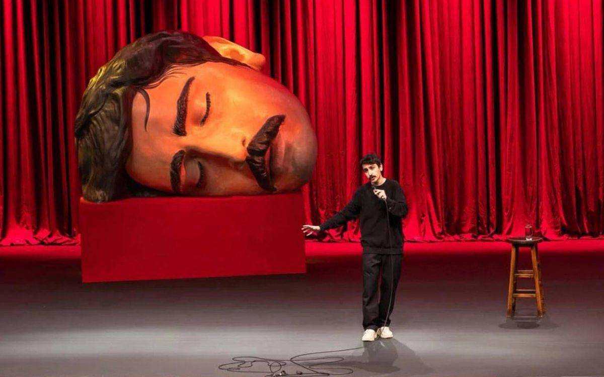 Komedyen Deniz Göktaş gözaltına alındı