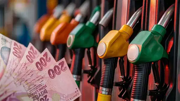 Benzine yeni zam yolda: Bu gece yarısı fiyatlara yansıyacak