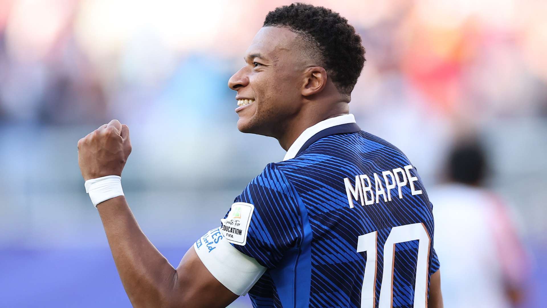 İki gol attı, tarihe geçti: Mbappe, Messi’yi tahttan indirdi