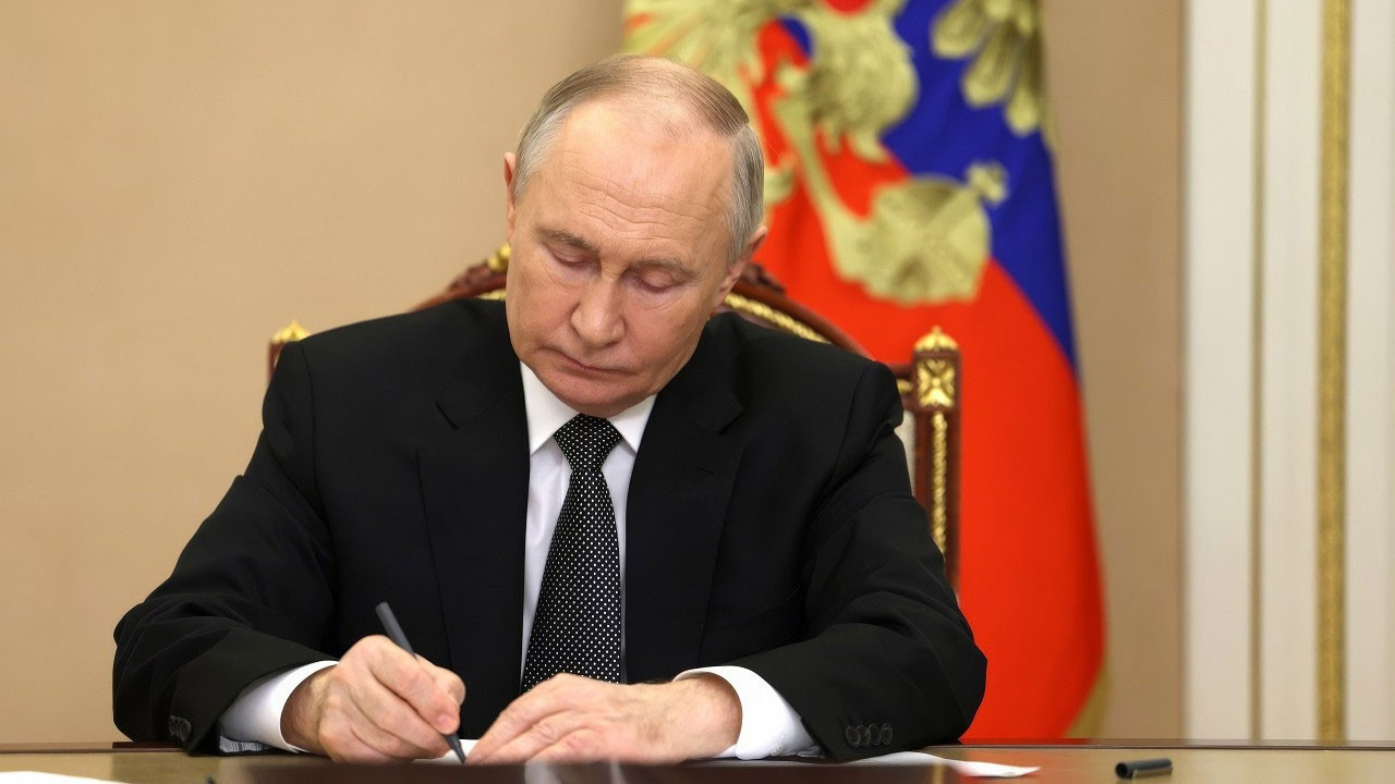 Putin: Ukrayna’nın saldırılarına misliyle yanıt vereceğiz